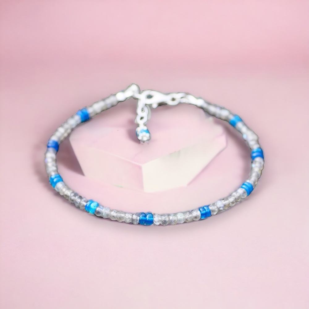 Neon Blue Apatite & Labradorite Bracelet in Sterling Silver 925 - Elevate Your S